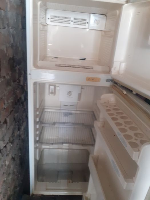 Продам холодильник