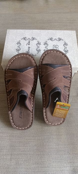 Новые детские кожаные шлепки