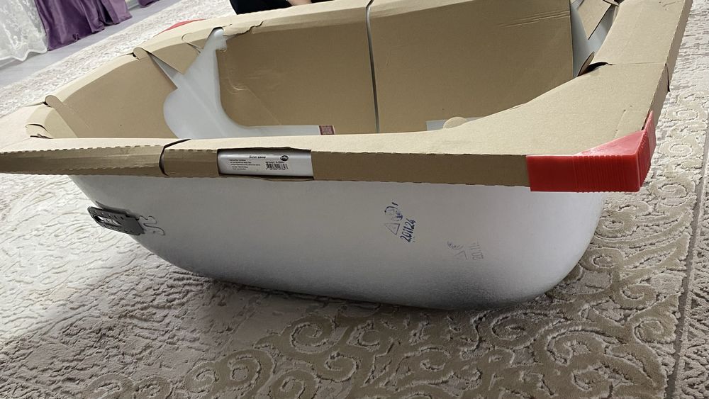 продается новая ванна