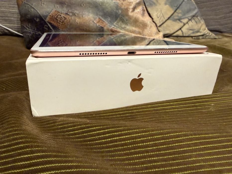 Apple iPad Pro 10.5-inch Wi-Fi 64GB Rose Gold