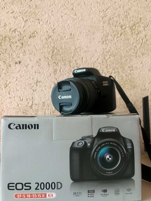 Фотоапарат Canon EOS 2000D Kit (18-55mm IS II)
