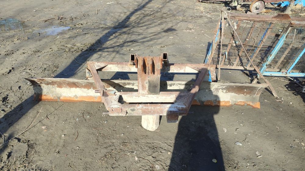 Yumz traktor komplek sotilsdi