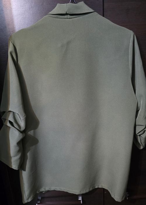 Sacou potrivit pentru mărimea M