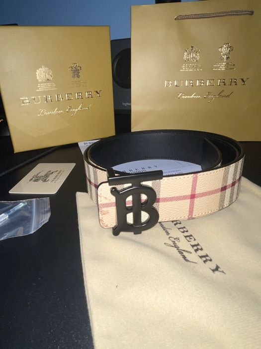 burberry belt.