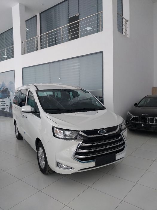 Jac m4 v nalici (avtokredit bor)