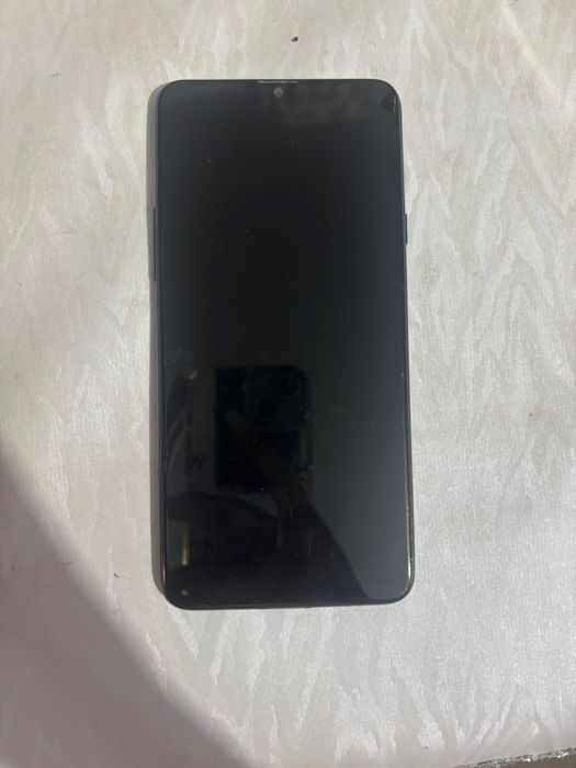 Самсунг А20, продам телефон