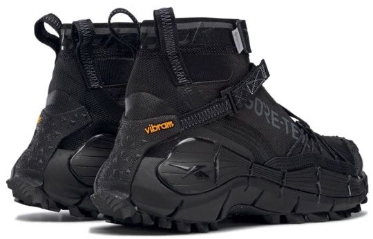 Bocanci reebok Noi !