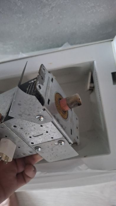 Продам микроволновую печь