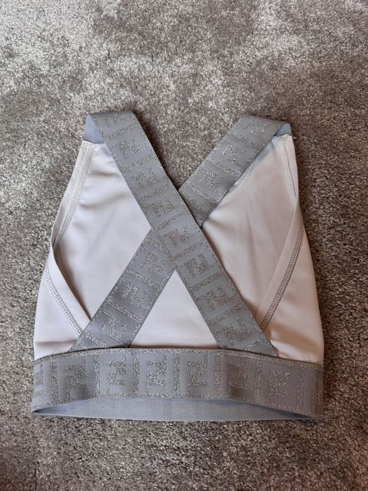 Боди с дълъг ръкав Alexander Wang/ Блуза Balenciaga/Спортен топ Fendi