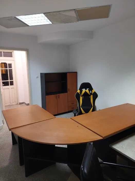 Дава се под наем Офис в Бургас, Център - 30 кв.м за 250 € - Снимка #3