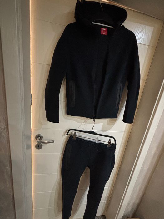Nike Tech Fleece комплект Junior L (147-158 см) Оригинален