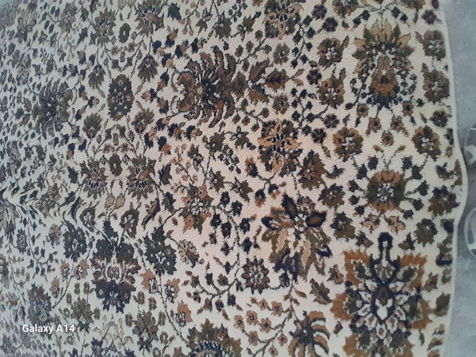 Продаётся  ковролин!!!