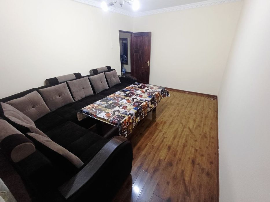 Kvartira, Dom Jalaquduq