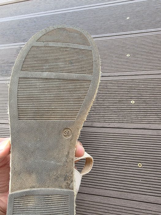 Sandale nr 38 și 39