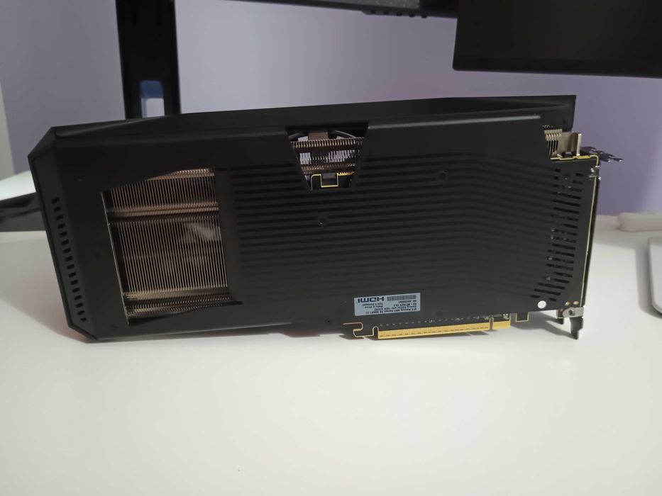 Placa Video XFX Mercury RX 9060XT 16GB 3x Fans