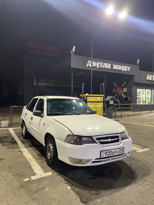 Daewoo Nexia II 1.5, 2013 г, Механика, Белый