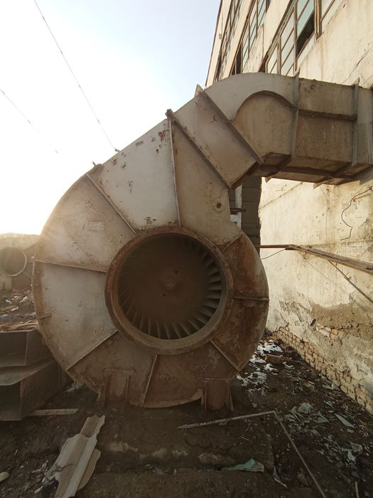 Vintilyotir sotiladi  holati yaxshi  4 ta bor