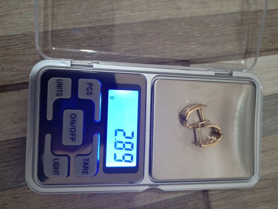 Cerceii din aur  14 k, cu zirconiu