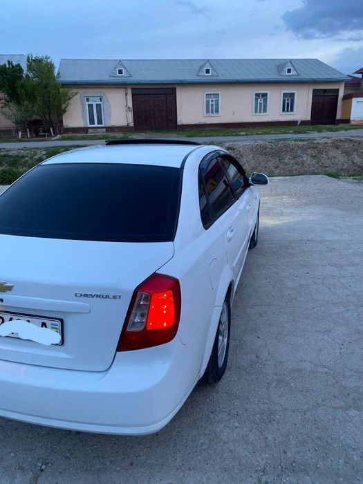 Lasetti avtomat luk abs bor sotiladi