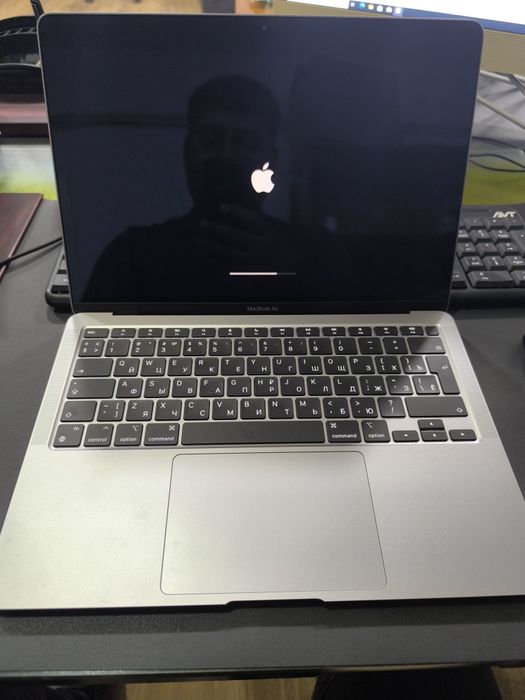 MacBook Air M1 8/256