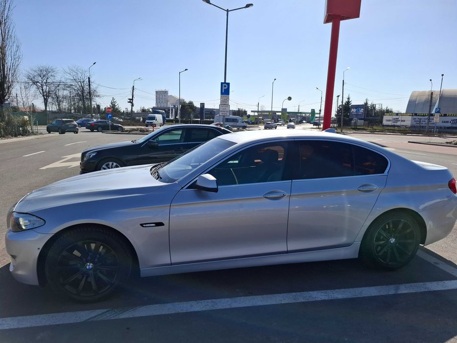 BMW 5 Series 2012 — imagine 4