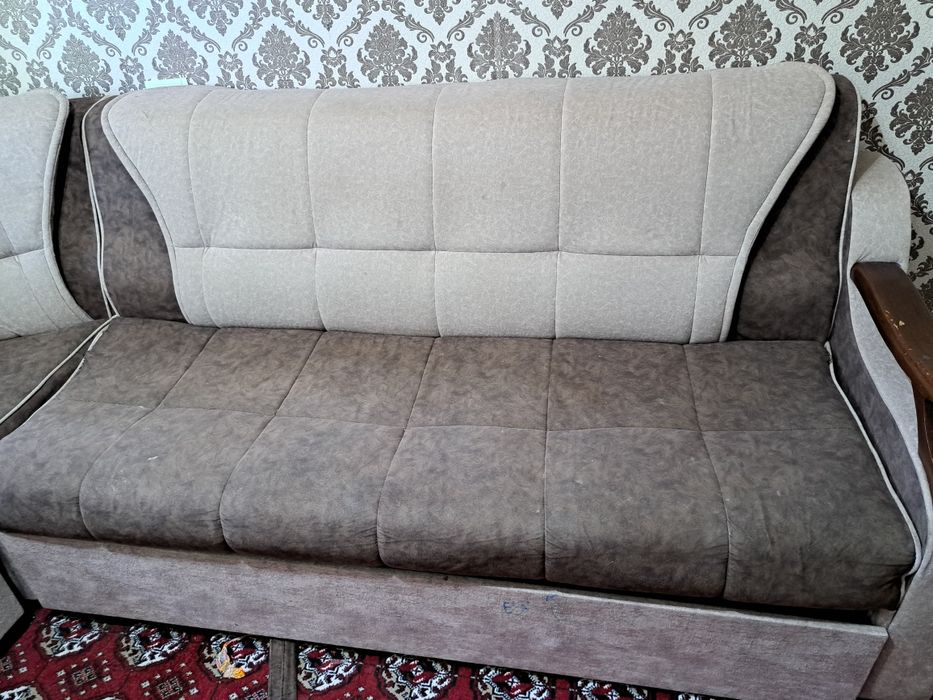 Уголок сатылады.