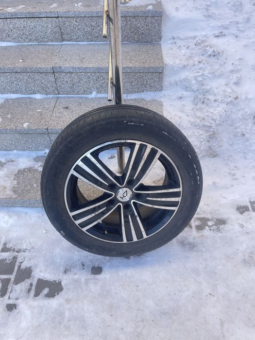 Продам диски с резиной