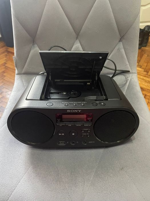 Radio/cd player Sony in stare foarte buna
