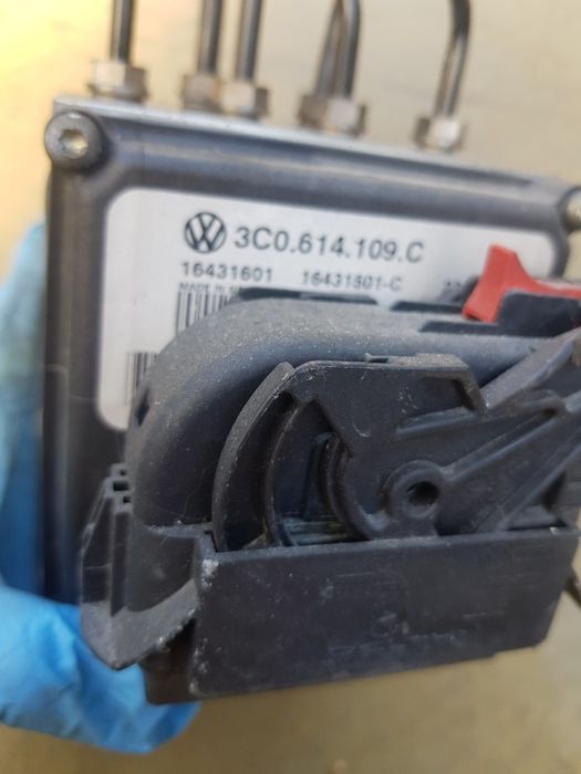 Pompă abs vw passat b6 motor 1,9 tdi