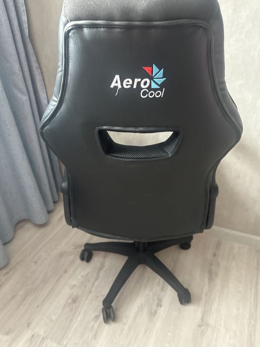 Кресло игровое до 120 киллограм