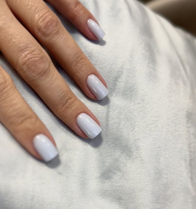 Aplic unghii cu oja semipermanenta și polygel