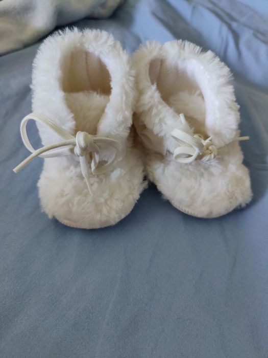 Botosei toamna iarna bebe fetita