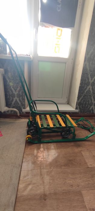 Продам санки детские