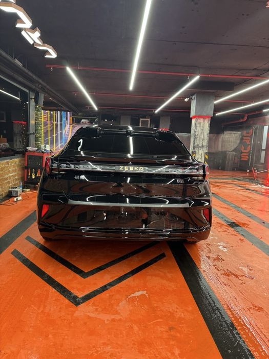 Zeekr 001 Рестайлинг 2024 y 787л/с km 650