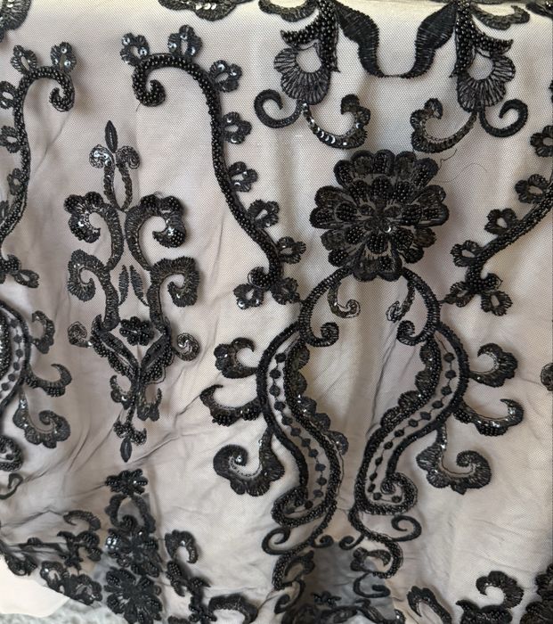 Кружево, черное