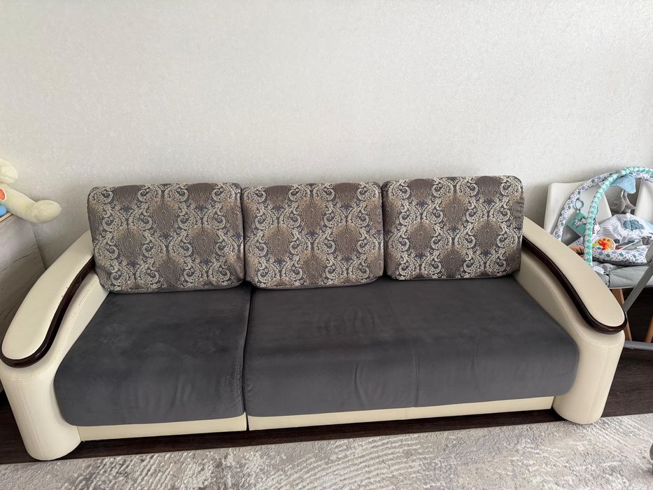 Продам диван!