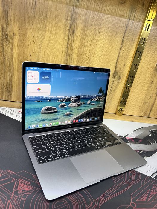 Macbook M1 Air 2020 8/256 100%