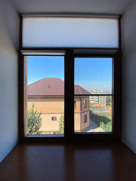 Жалюзи, ролл шторы.