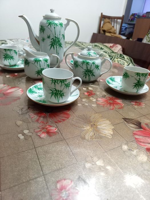 Продам сервиз кофейный ( советский)