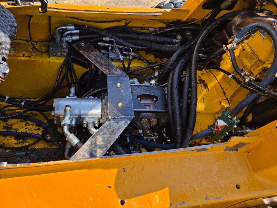 Продам минипогрузчик АНТ 1000 , 2014 год