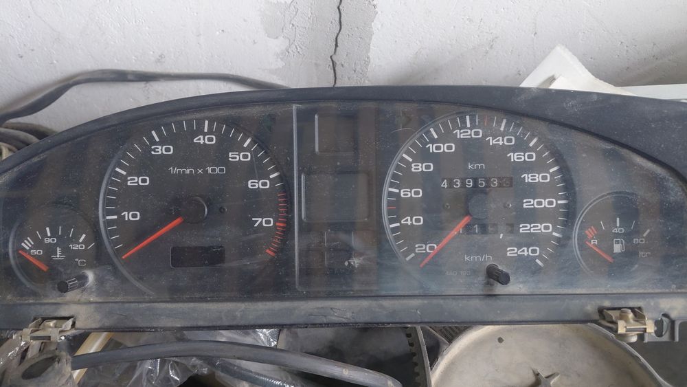 Ауди с4 бузылып жатыр