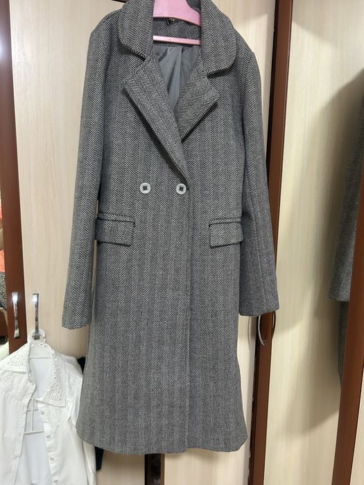 Продам пальто размер 44