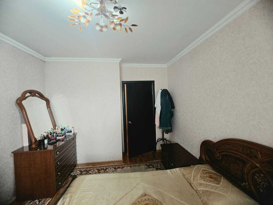 В продаже 3х комнатная, район  КШГ