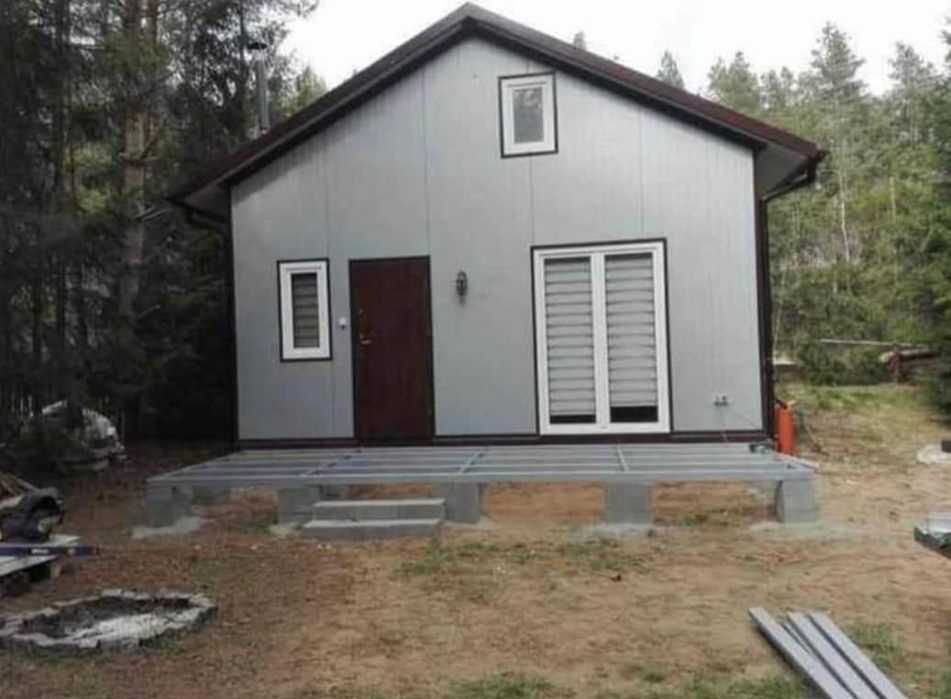 Case modulare 8x5m din structura metalica