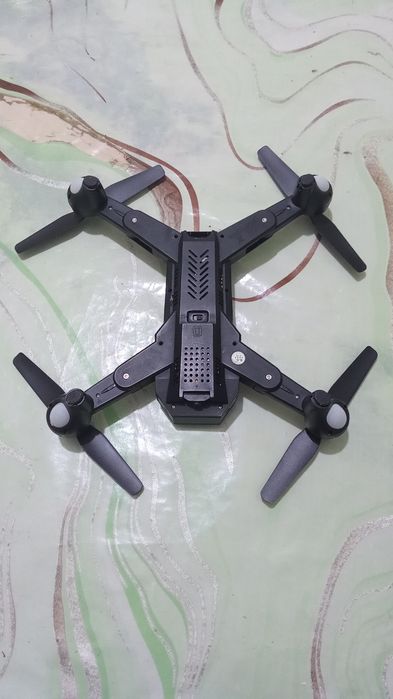 Дрон ( Квадрокоптер) Visuo