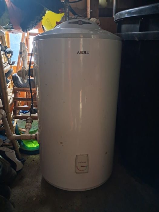 Vând Boiler termoelectric Tesy