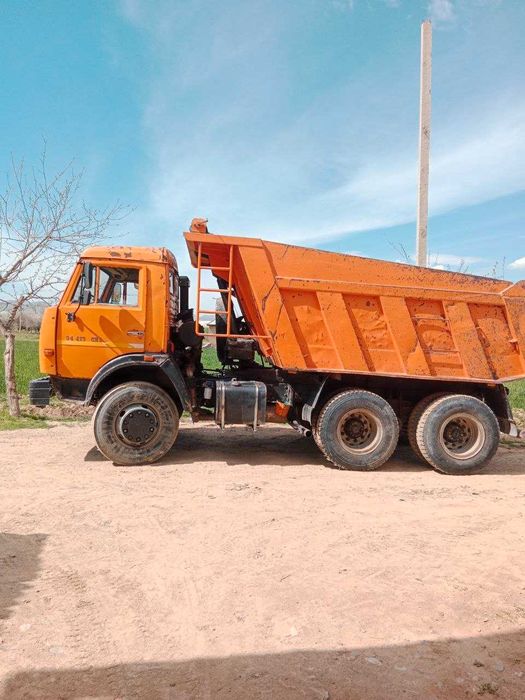 Yevro 2 kamaz sotiladi yili 1985 yil mos 13 tonnali kraska tozza