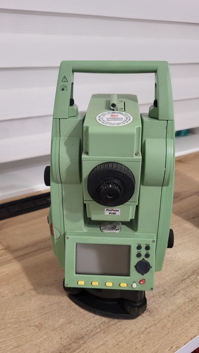 Тахеометр Leica TCR 407 power