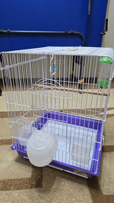 Продам клетку для попугаев