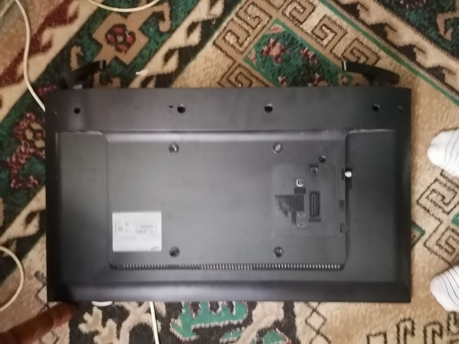 TV Samsung UE32J5000AW defect display